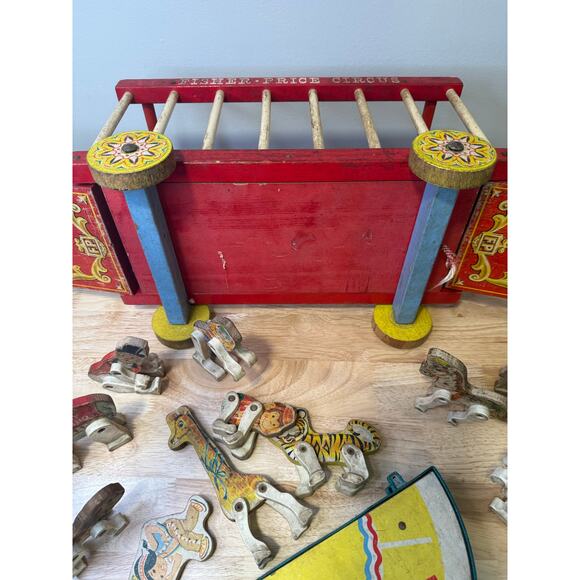 Fisher Price Vintage 1962 Circus Wagon Cage Wooden Animals and Clown Figures JL - Picture 6 of 16